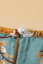 Load image into Gallery viewer, Flare Sleeve Floral Blouse