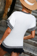 Load image into Gallery viewer, White Contrast Trim Round Neck Batwing Sleeve Knitted Top