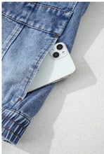 Load image into Gallery viewer, Blue Acid Wash Elastic Hem Button Up Denim Vest