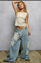 Load image into Gallery viewer, Round-neck slim-fit sleeveless knit top