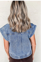 Load image into Gallery viewer, Blue Acid Wash Elastic Hem Button Up Denim Vest
